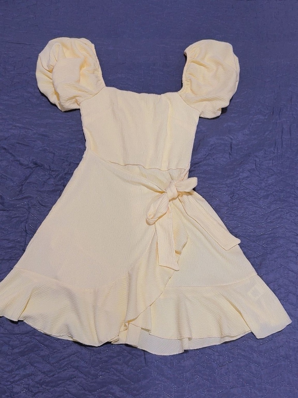 Women's Cream Puff-Sleeve Wrap Dress